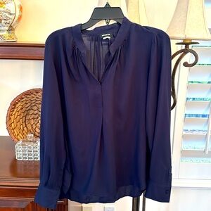 Shirt a Zadig &Voltaire navy blue long sleeve shirt 
100% viscose. New size L
